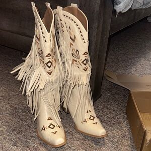 Fringe Western Boots in Cream